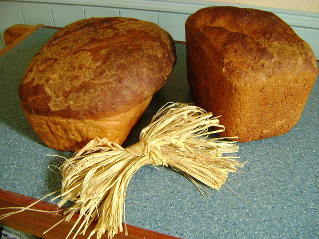 bread image by http://www.flickr.com/photos/37054091@N06/